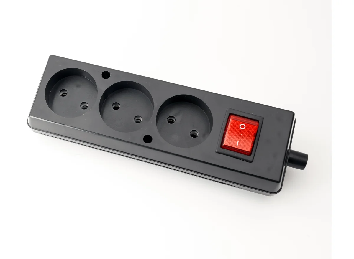 Gniazdo przenośne trzykrotne 3x2p with switch 16A, 250V - 2